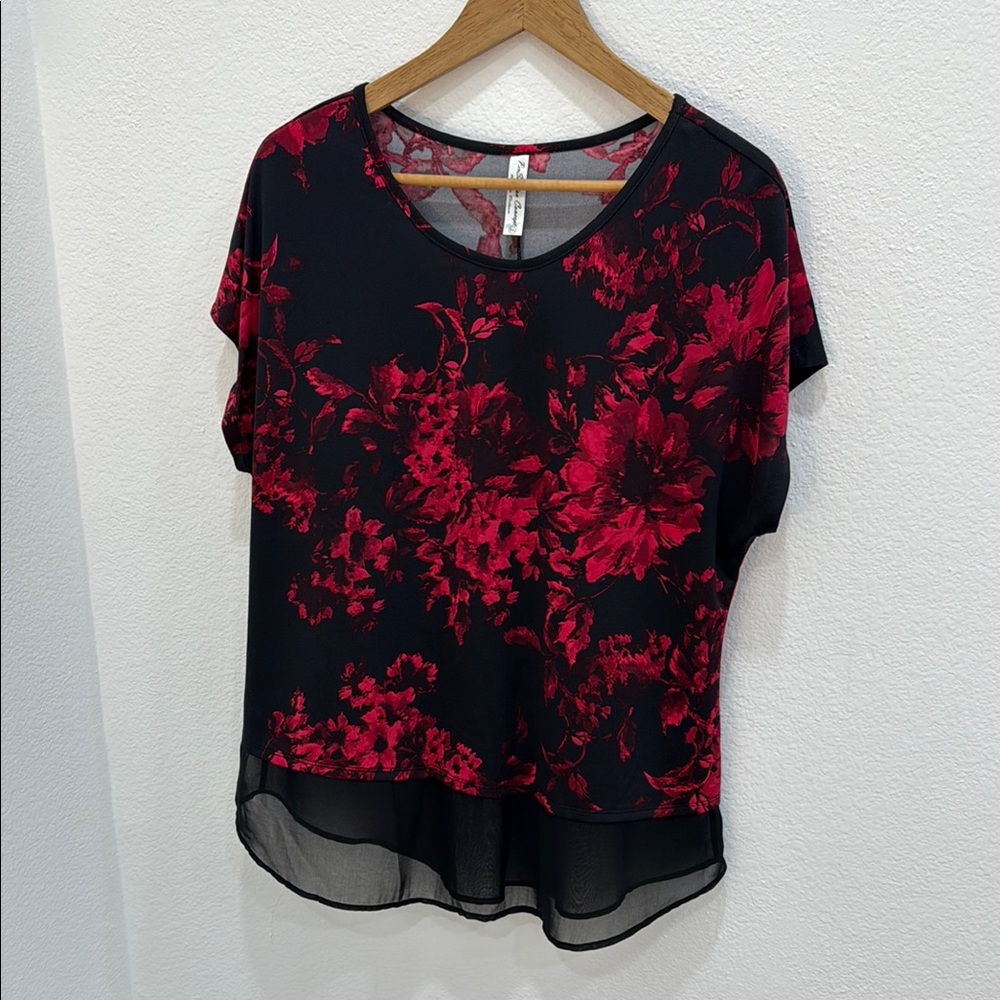 PerSeption Concept Black and Red Asymmetrical Blouse